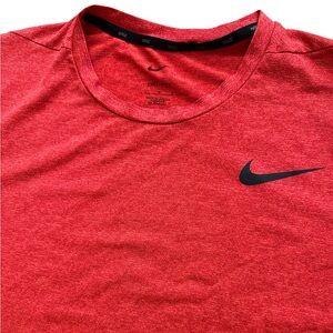 Nike Dri-Fit Red‎ Men’s T-Shirt Size Large Nike Logo Basic Tee Stretch Swoosh
